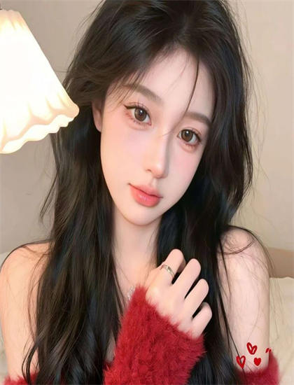 创作秘辛《儿媳完全征服！》：色彩的运用技巧与情绪传达 感受创作的魅力与挑战